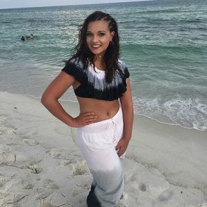 Meet your Posher, Nina